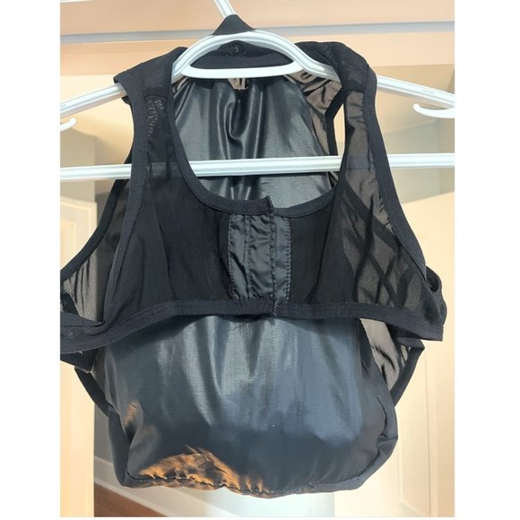 Nike Women Running Vest Built In Backpack Full Zip Black Small - Picture 5 of 5
